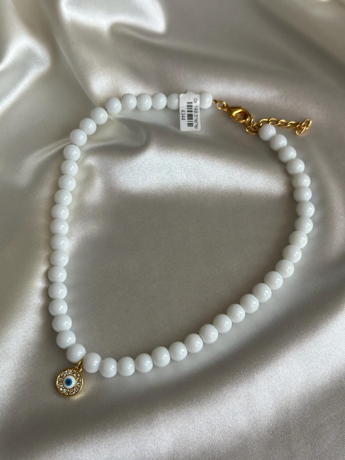 שרשרת חרוזים לבנים תליון עין