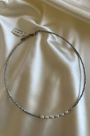 שרשרת חרוזים ופנינים