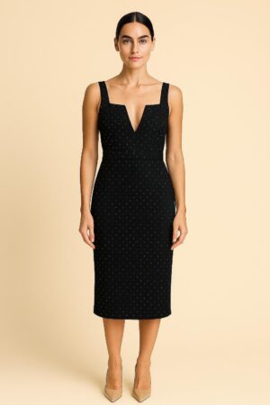 שמלת ערב משובצת אבנים עדינות ומפתח וי