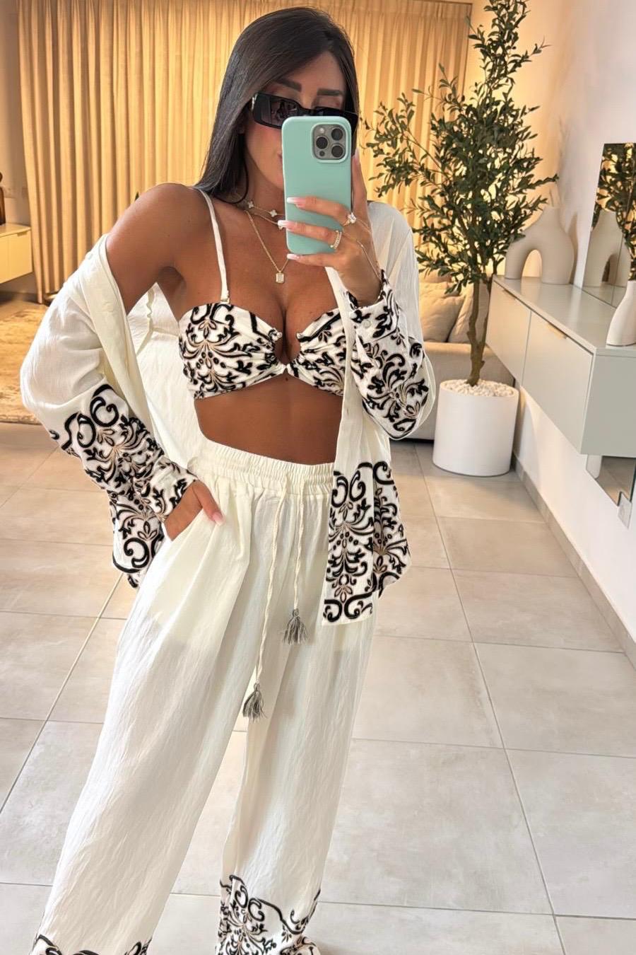 חליפה משולבת