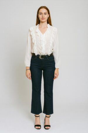 חולצת נשים רומנטית עם וולנים, שרוולים נפוחים, ייבוא מאיטליה