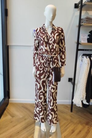 טוטאל לוק חליפה