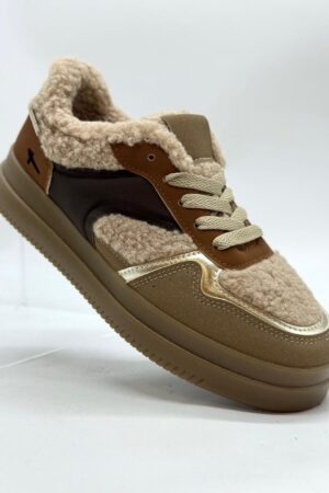 סניקרס פרווה A203