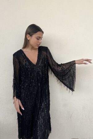 שמלת פרנזים מיני מפתח וי גזרת אוברסייז