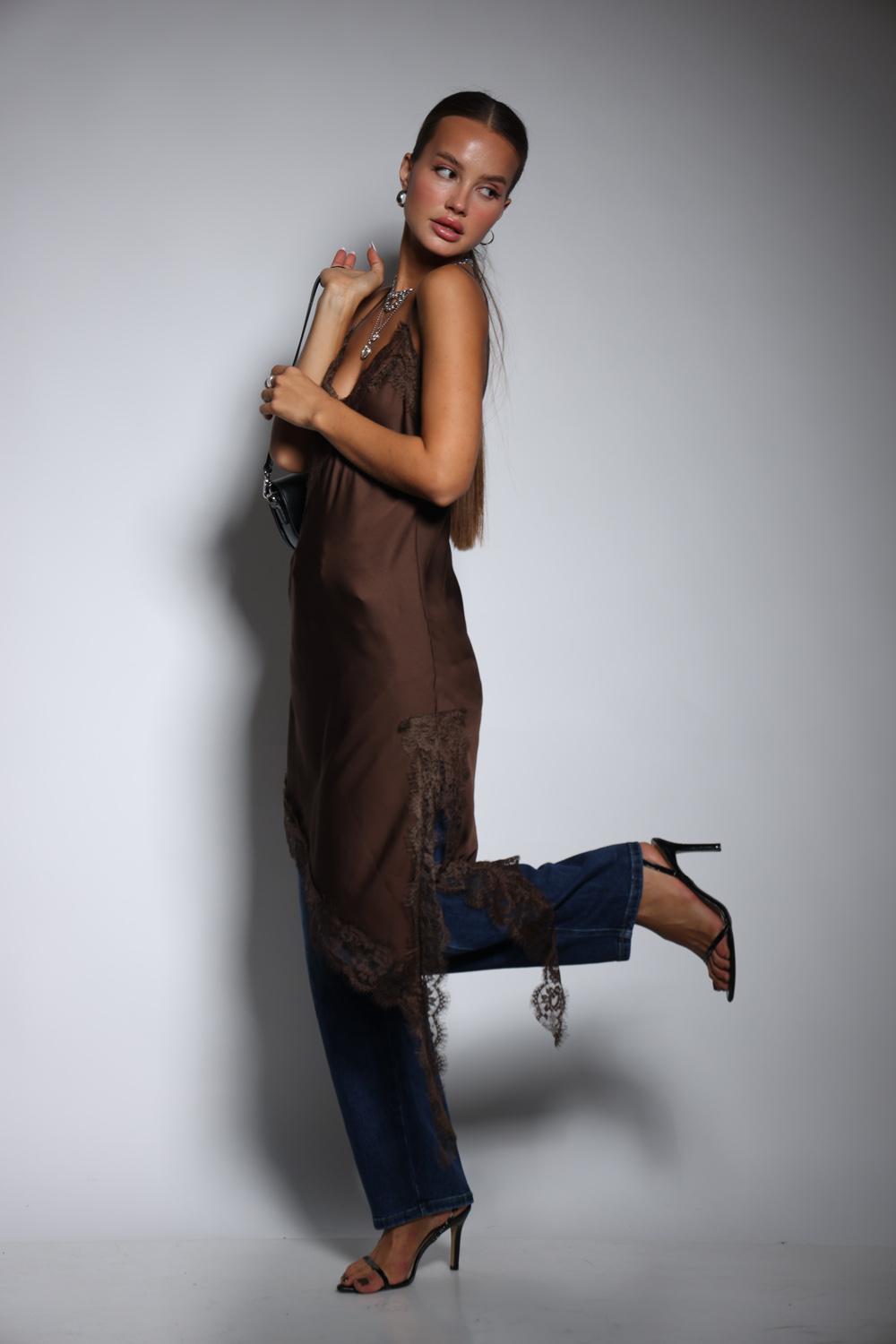 שמלה גופיה תחרות – תמונה 2