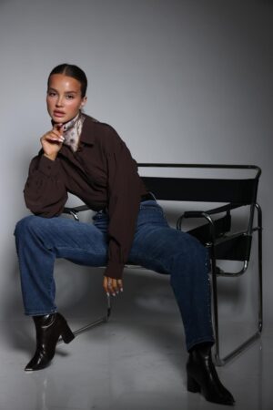 חולצת קטי מכופתרת שרוול כיווץ