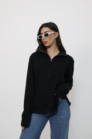 חולצת צווארון פולו עם רוכסן שרוול ארוך